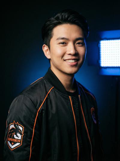 萝莉漫画游戏解说导演陈锐